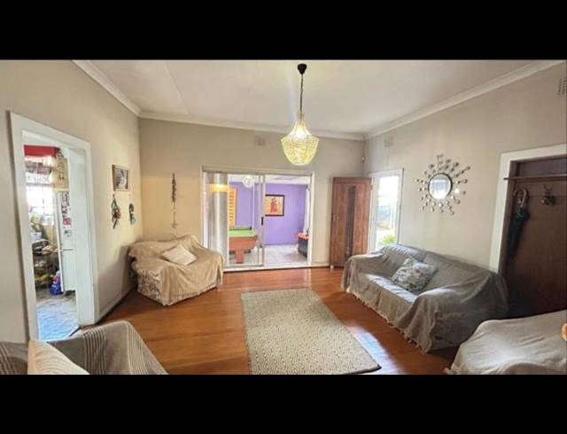 3 BEDROOM HOUSE FOR SALE IN LAMBTON